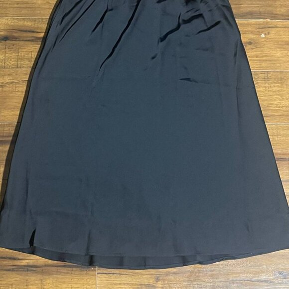 Women's Classic Black A-Line Midi Skirt High-Waisted Size M - Picture 6 of 7